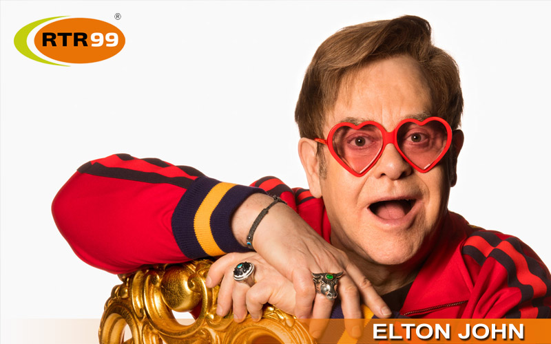 Elton John compie 73 anni. Happy birthday Sir Reginald!